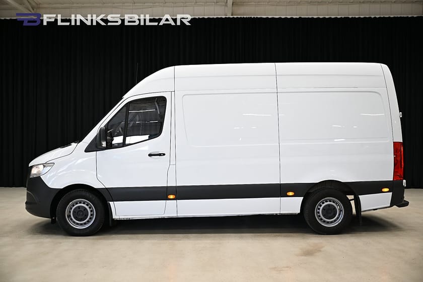 Bild 2 av Mercedes-Benz Sprinter 315 CDI RWD Skåpbil Automat|Värmare|GPS|Backkamera