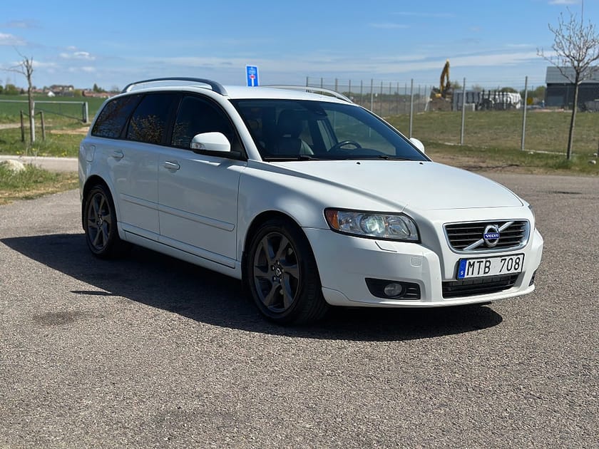 Bild 2 av Volvo V50 D3 Geartronic Momentum Euro 5