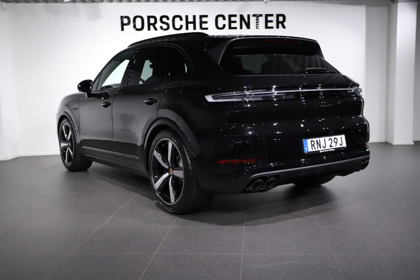 Bild 3 av Porsche Cayenne E-Hybrid Black Edition