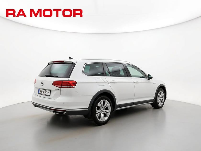 Bild 5 av Volkswagen Passat Alltrack 2.0 TDI 190hk 4Motion DVärm Drag Cockpit Skinn