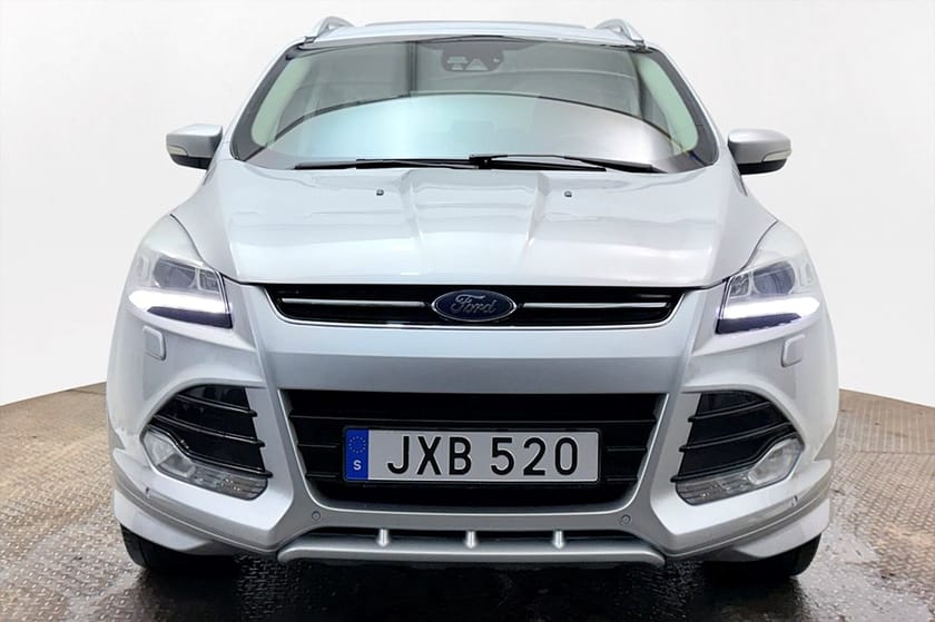 Bild 3 av Ford Kuga 2.0 TDCi AWD Aut Drag Pano Läder SONY Keyless 180hk