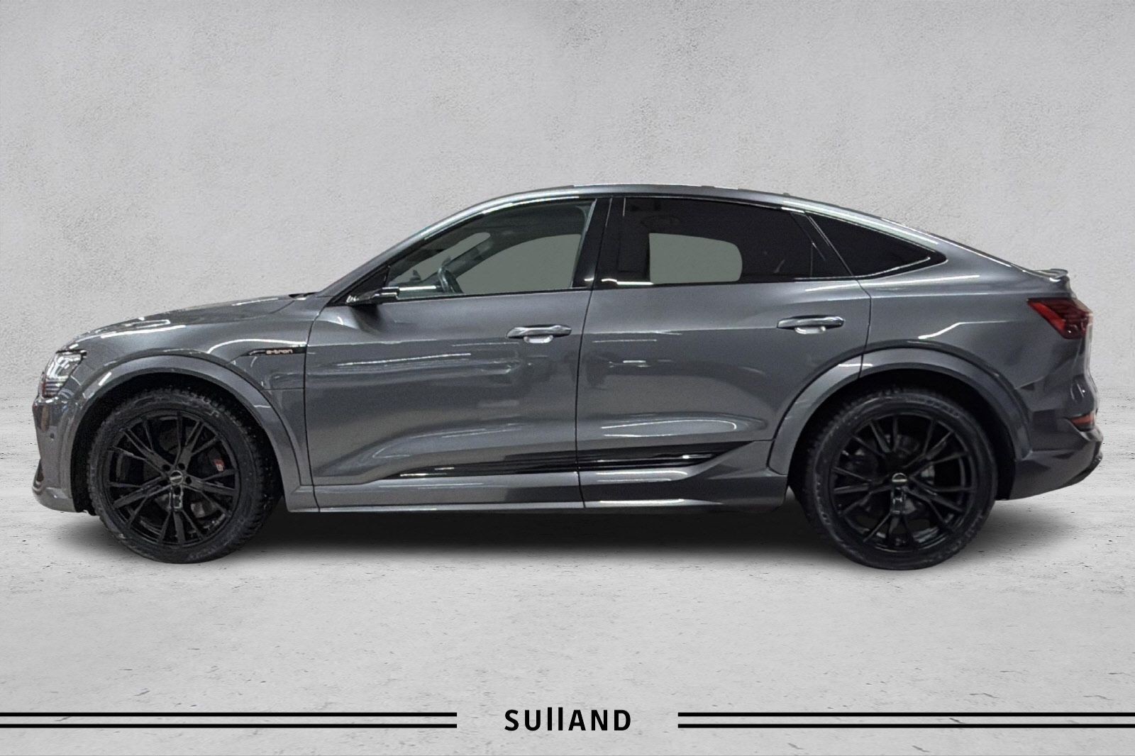 Thumnail bilde 1 av Audi e-tron S Sportback quattro