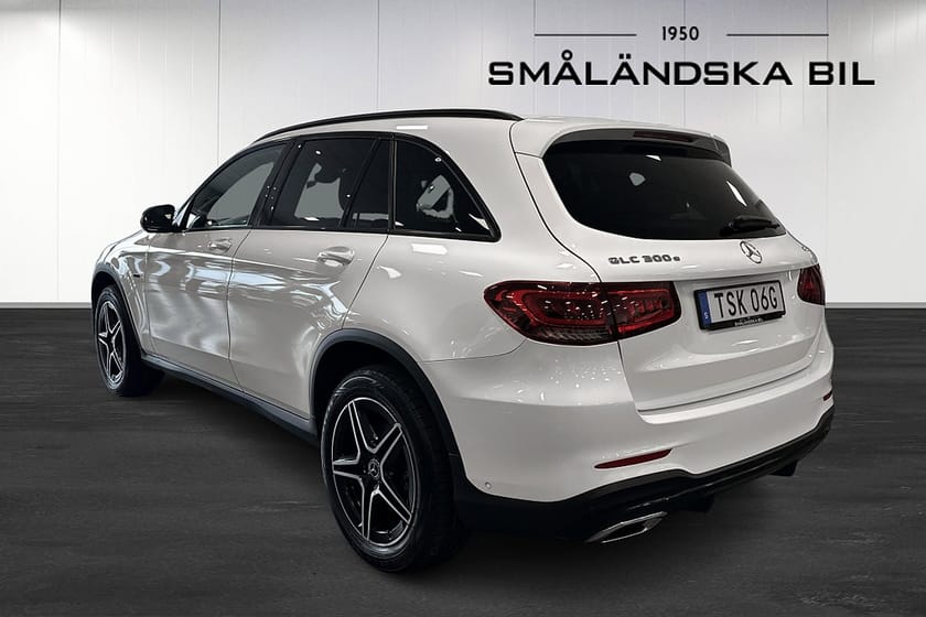 Bild 4 av Mercedes-Benz GLC 300 e 4MATIC AMG Drag 360-kam Nightpackage