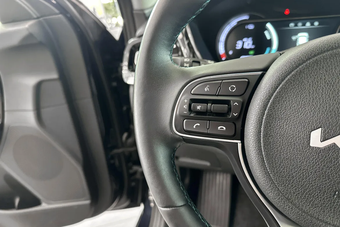 picture of a car