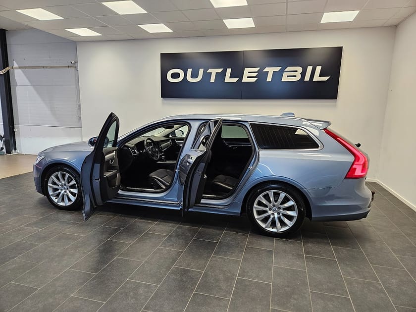 Bild 3 av Volvo V90 D4 190hk AWD 4x4 Momentum Backkamera Navi Drag