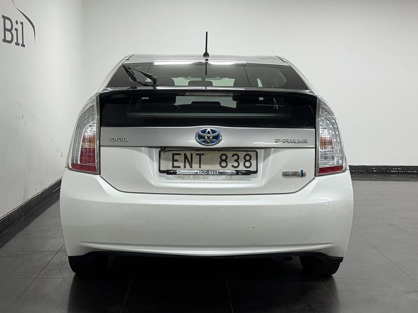 Bild 4 av Toyota Prius Plug-in Hybrid 1.8 CVT Navi Kamera Head up display