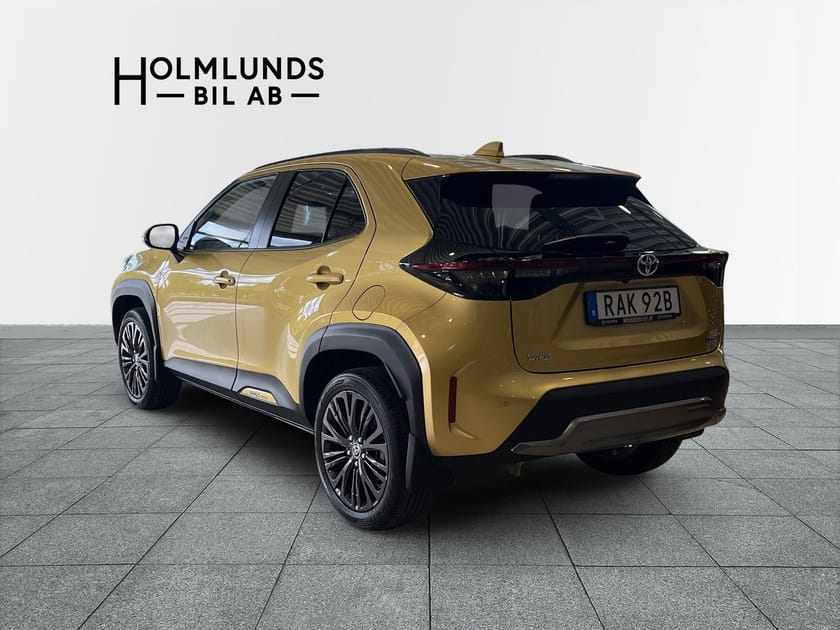 Bild 2 av Toyota Yaris Cross Hybrid AWD-i 1,5 Adventure V-Hjul