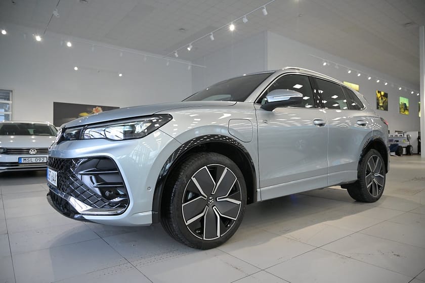 Bild 1 av Volkswagen Tiguan eHybrid R-Line SWE - SUPERKAMPANJ *0 kr insats*