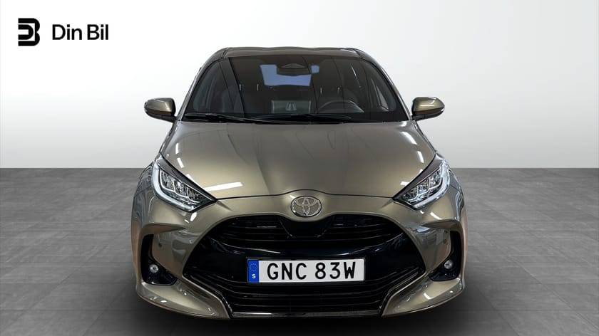 Bild 4 av Toyota Yaris Hybrid CVT 130hk Style/S+V-hjul