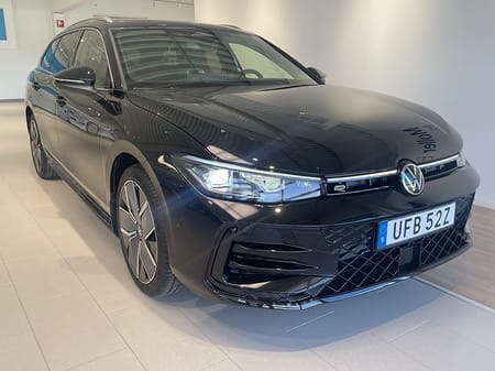 Volkswagen Passat Variant eHybrid 272 DSG6 R-LINE