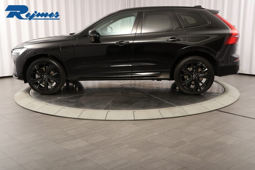 Bild 3 av Volvo XC60 T6 Plus Black Nordic Edition