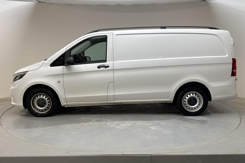 Bild 2 av Mercedes-Benz Vito 116 CDI 3.0t W640 (163hk) Backkamera Navi Drag