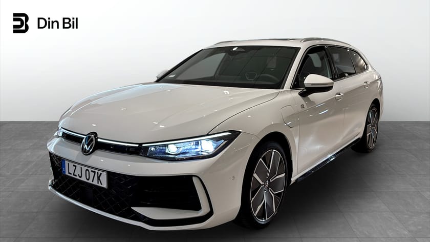 Bild 1 av Volkswagen Passat Variant eHybrid 272 DSG6 R-LINE