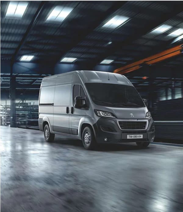 PEUGEOT BOXER - UTRUSTAD FÖR ATT ANVÄNDNING