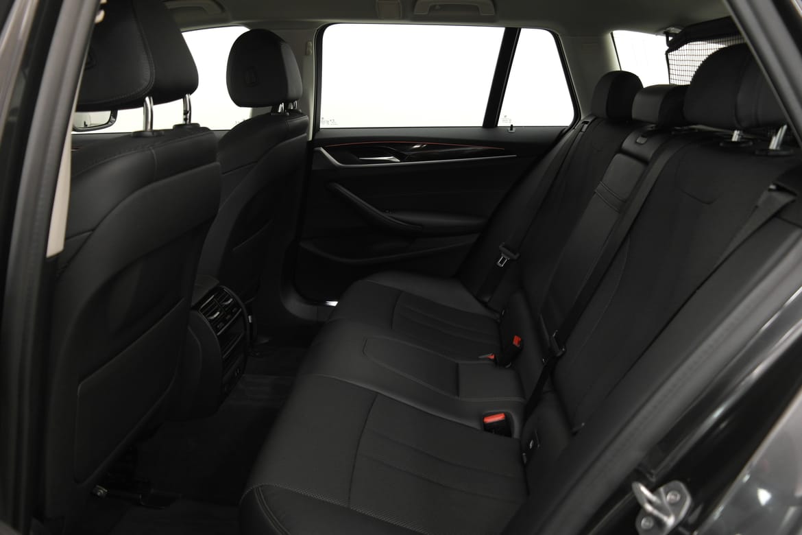 BMW 5-serie 2020 - miniatyr 14