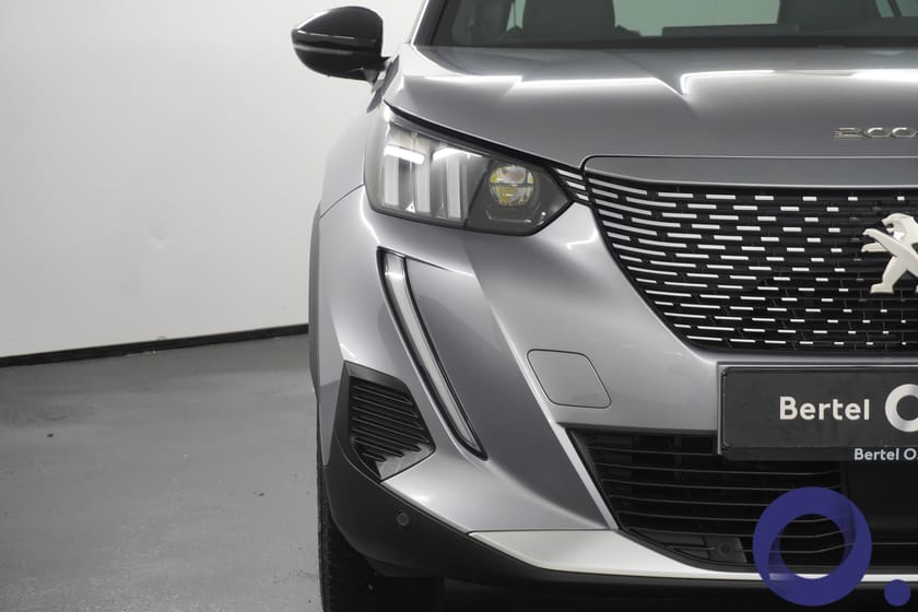 Bilde 4 av Peugeot e-2008 GT 136 hk