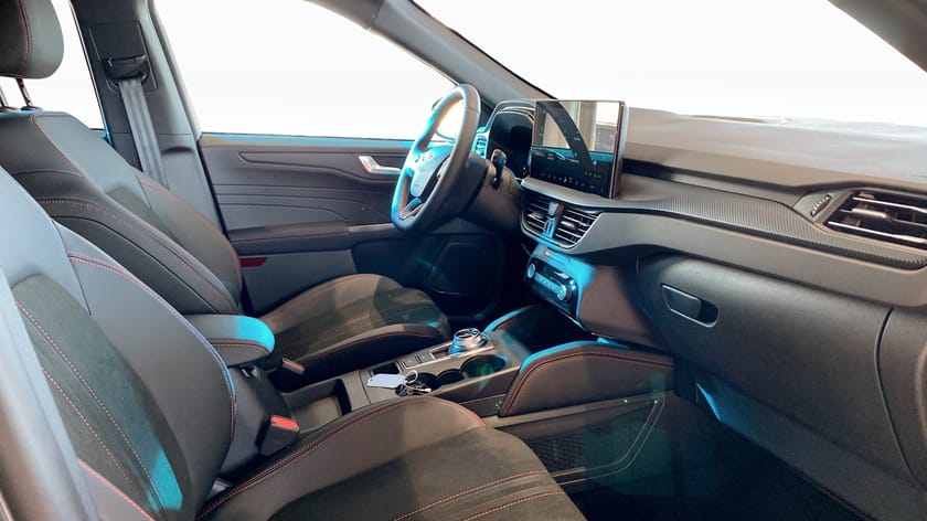 Bild 3 av Ford Kuga Plug-In Hybrid ST-Line X 2.5 243hk Black Edition
