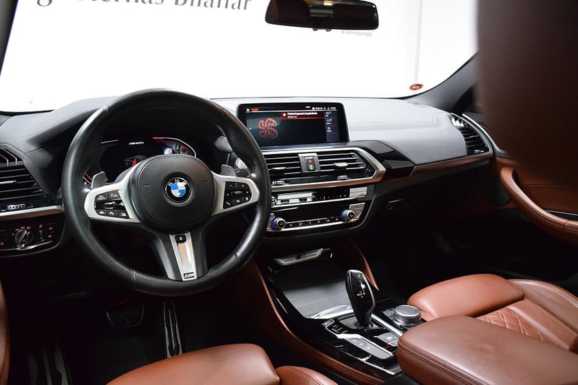 Bild 4 av BMW X4 M40i Innovation Panorama Dragkrok 360 hk