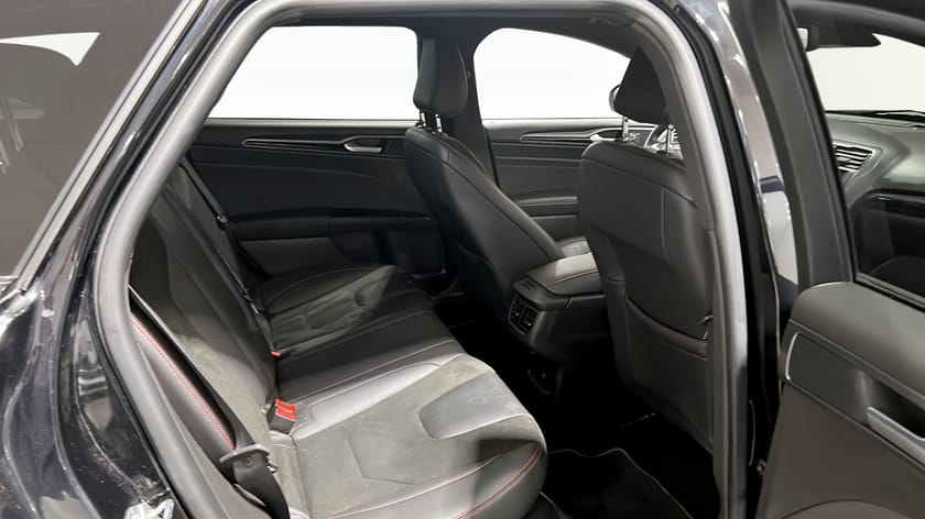 Bild 5 av Ford Mondeo Kombi 2,0 TDCi 180Hk AWD ST-Line X