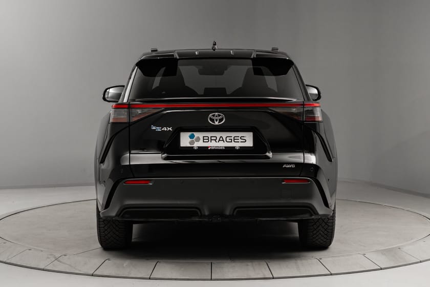 Bilde 3 av Toyota bZ4X AWD Executive