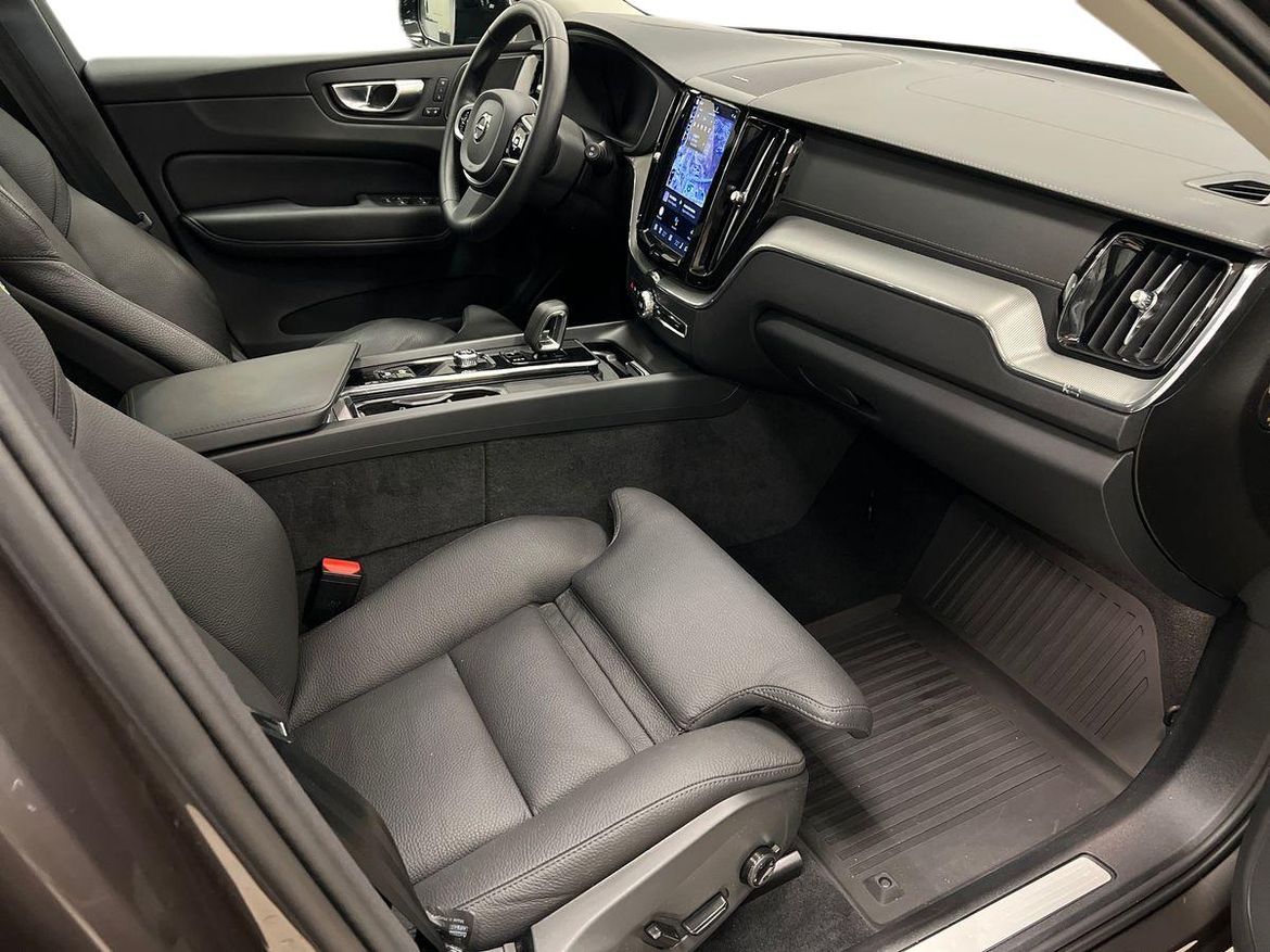 Volvo XC60 2025 - miniatyr 13