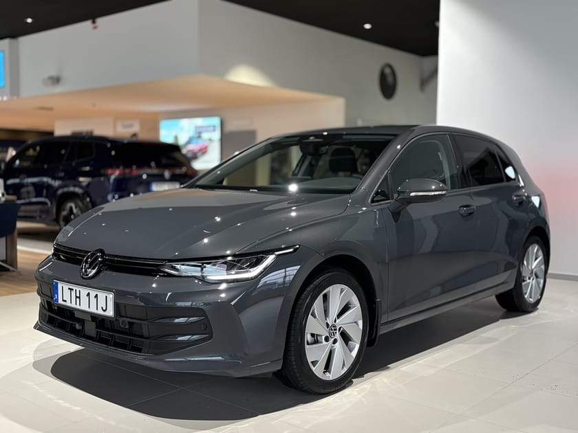 Bild 1 av Volkswagen Golf Life Edition eTSI 150hk