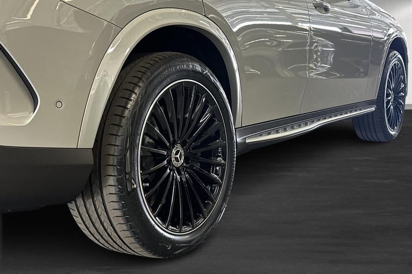 Bild 5 av Mercedes-Benz GLC 300 d e Coupé 4MATIC DE 4M  | AMG | 360° | BURMESTER | PANO