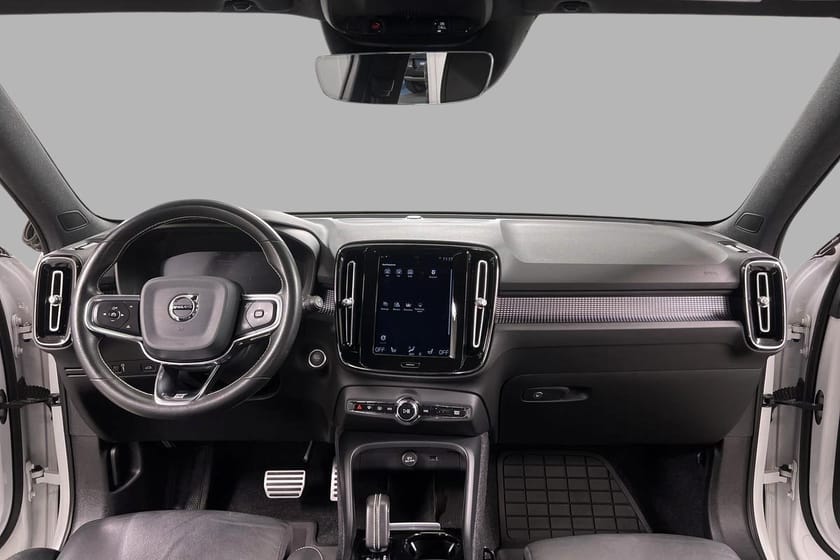 Bilde 4 av Volvo XC40 D4 R-design, AWD, ACC, Ryggekamera, H-feste++