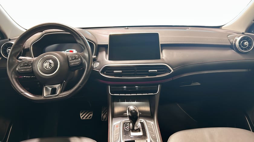 Bild 4 av MG EHS PHEV LUXURY Pano Skinn 360 kamera