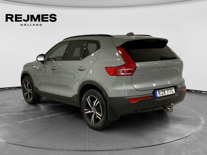 Bild 2 av Volvo XC40 B3 FWD Bensin Plus Dark
