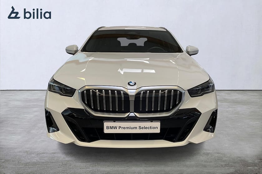 Bild 5 av BMW 520d xDrive Touring M Sport B&W Värmare Aktiv Farth. Drag