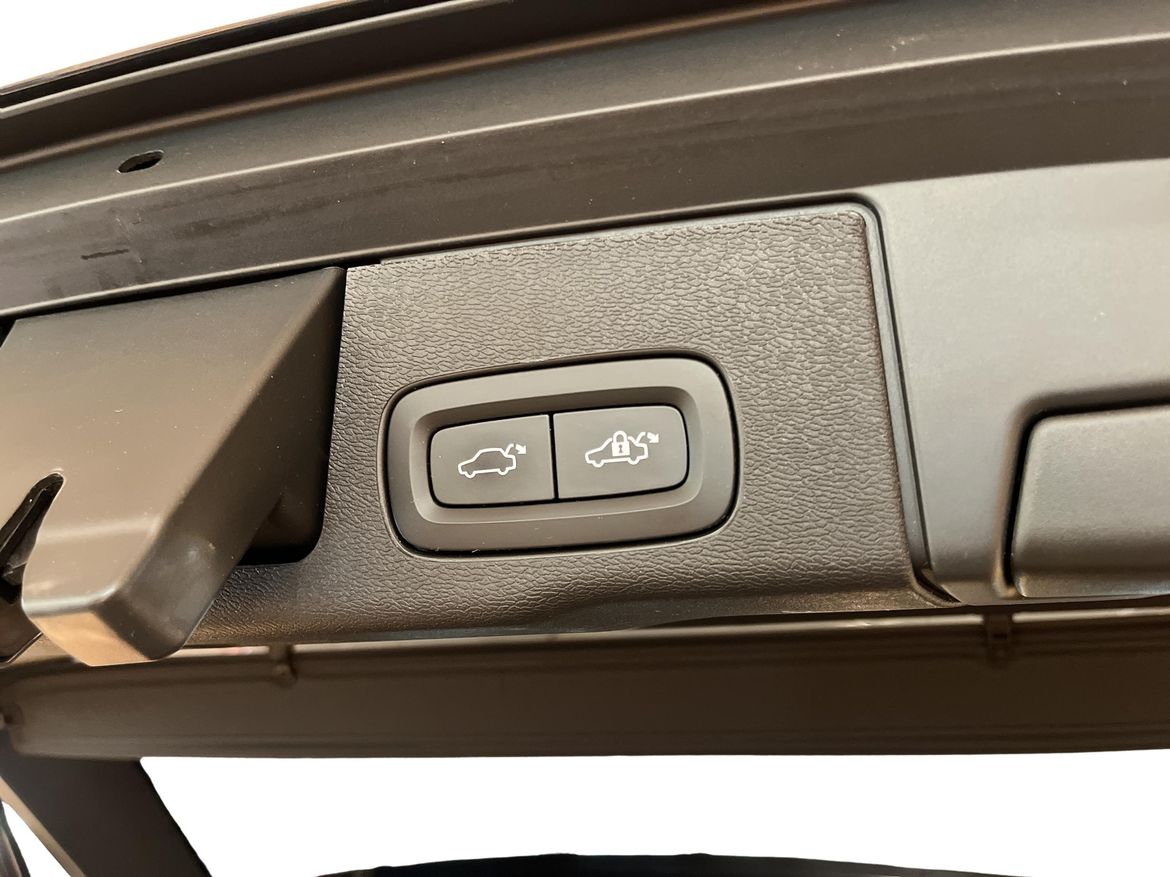 Volvo XC60 2023 - miniatyr 12