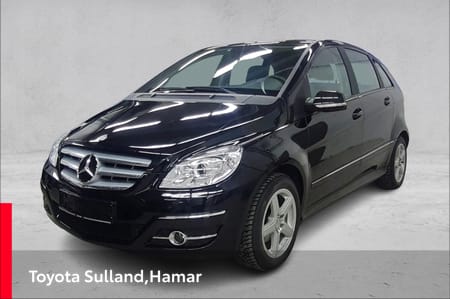 Mercedes-Benz B 180