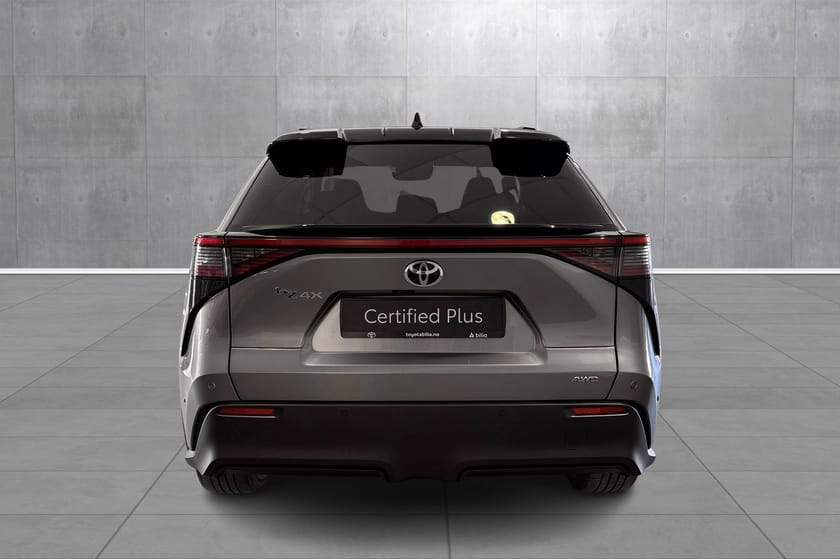 Bilde 4 av Toyota bZ4X /SKINNSETER/LAKKFORSEGLET/PANORAMATAK/20"/
