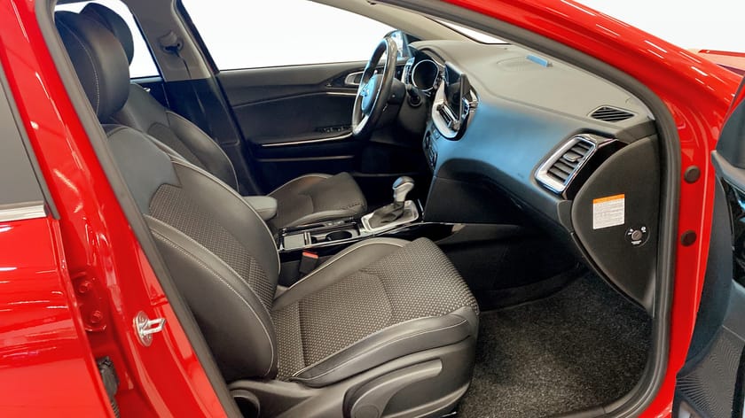 Bild 3 av Kia Ceed Sportswagon Plug-in Hybrid DCT 141hk Advance - Backkamera