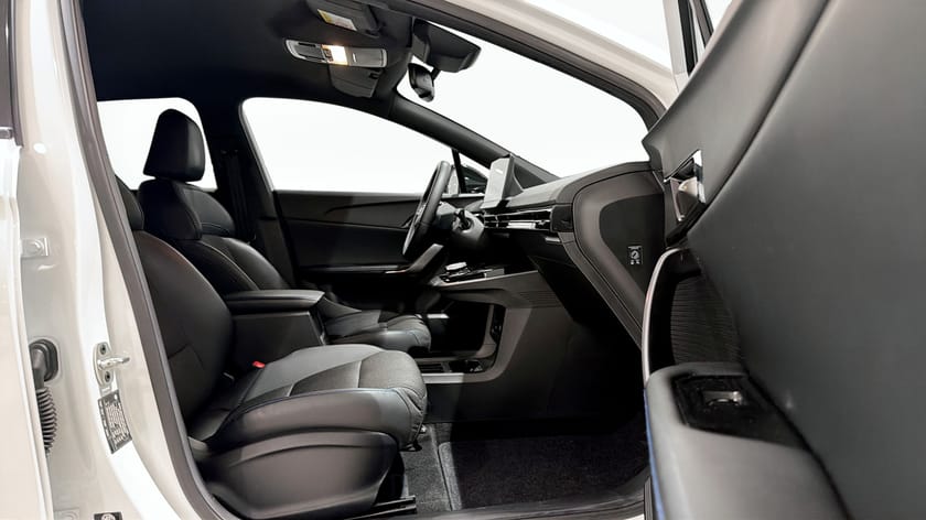 Bild 3 av MG 4 Electric Long Range LUX 64 KWH / Privatleasa fr 3495:-/mån