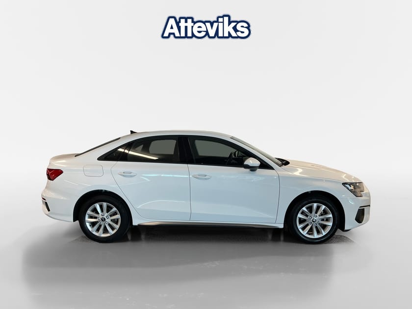 Bild 2 av Audi A3 Sedan 35 TFSI 150hk Backkamera Carplay