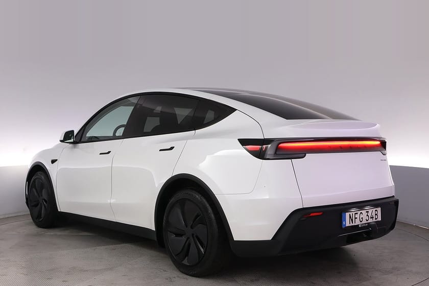 Bild 4 av Tesla Model Y Long Range AWD Autopilot Panorama Drag