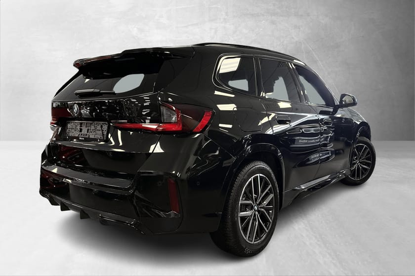 Bilde 3 av BMW iX1 xDrive30 xDrive30e  //Msport, Skinn, HUD, El.sete, Harman, Krok