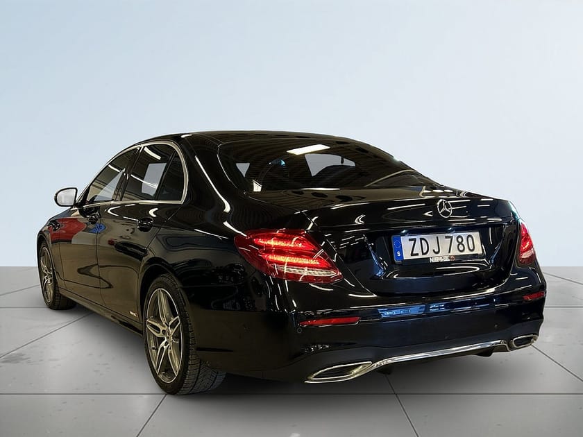 Bild 5 av Mercedes-Benz E 220 d 4MATIC AMG Line SoV/Burmester, Bowers/Navi/Kamera