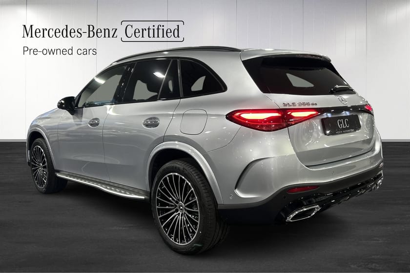 Bild 3 av Mercedes-Benz GLC 300 d e 4MATIC 300de AMG Line / Premium paket