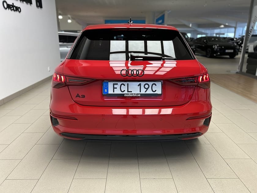 Bild 5 av Audi A3 Sportback 35 TFSI 150 hk automat privatleasing från 2995:- Backkamera