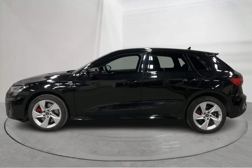 Bild 2 av Audi A3 Sportback 45 TFSI e (245hk) S-Line