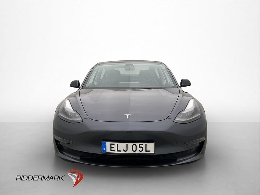 Bild 3 av Tesla Model 3 Long Range AWD Svensksåld Panorama