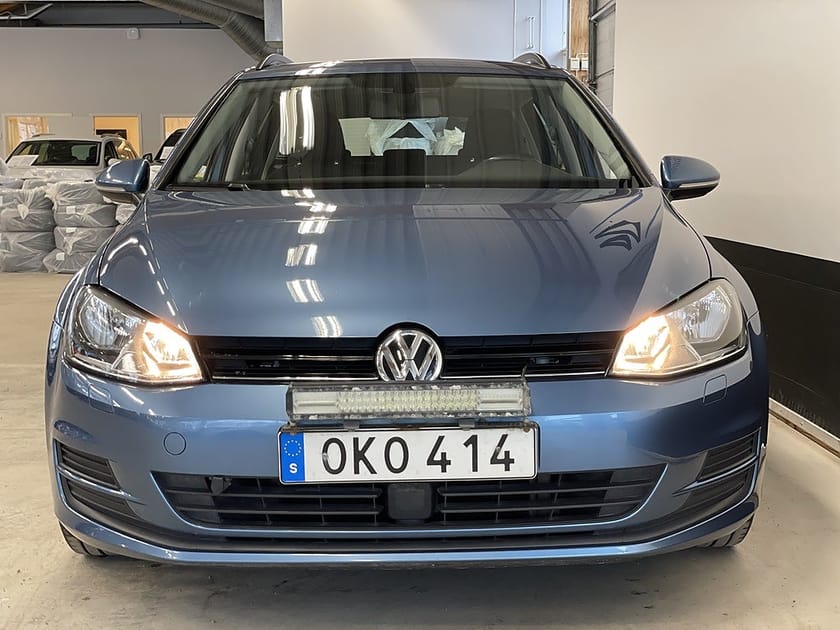 Bild 2 av Volkswagen Golf Sportscombi SC 1,2 TSI 110hk Drag Värmare Backkamera