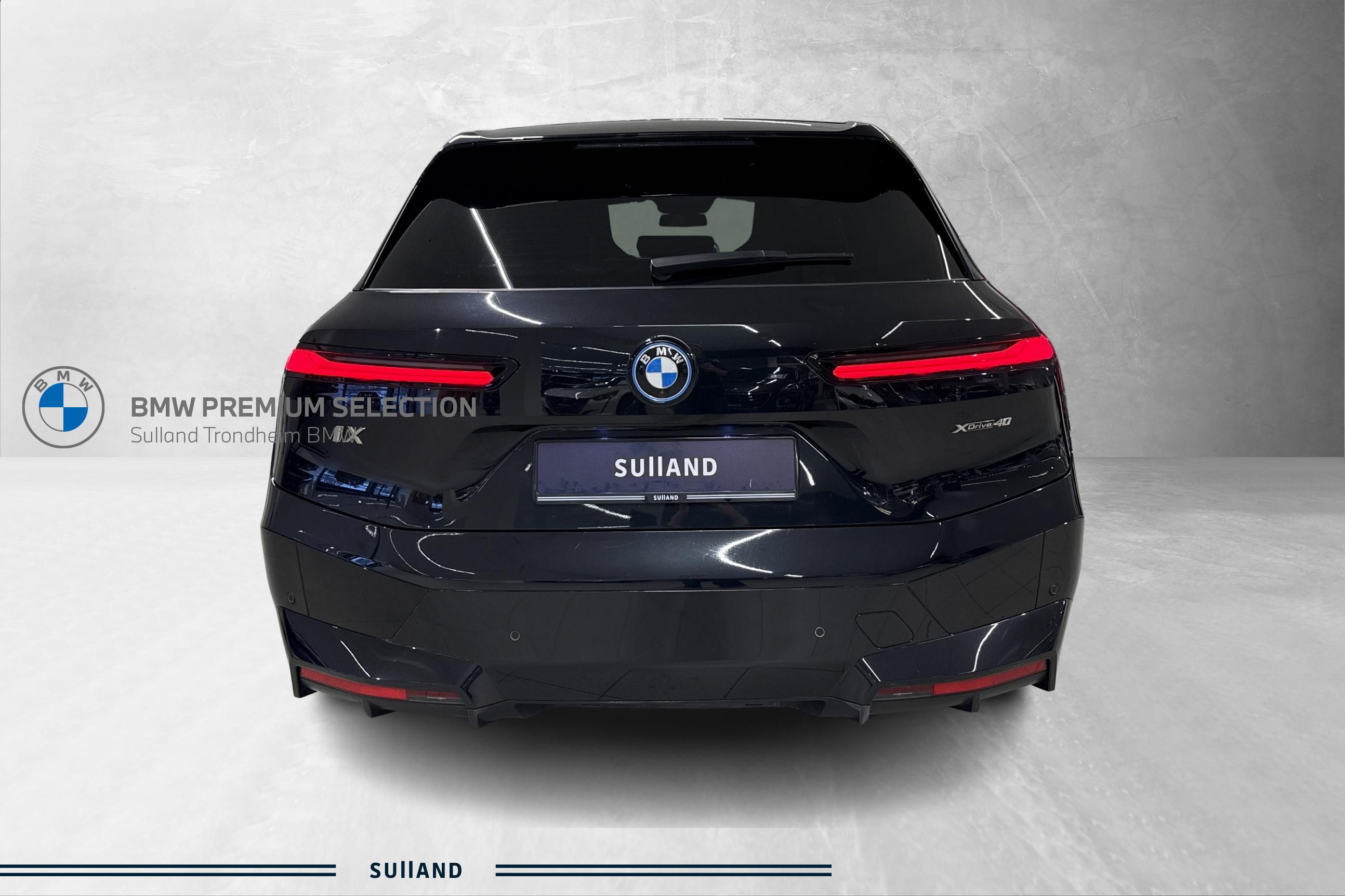 Thumnail bilde 3 av BMW iX xDrive40