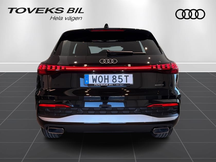 Bild 4 av Audi Q5 e-hybrid quattro 299 HK S TRONIC TECH PLUS