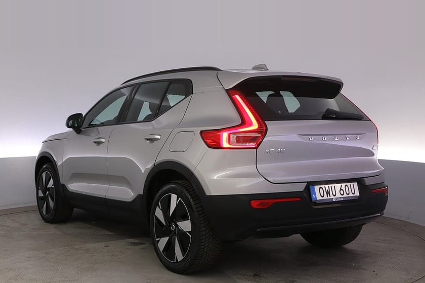 Bild 4 av Volvo XC40 Recharge Single Motor Extended Range Plus Kamera BLIS