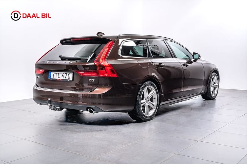 Bild 5 av Volvo V90 D3 150HK MOMENTUM DRAG PANORAMA VÄRMARE