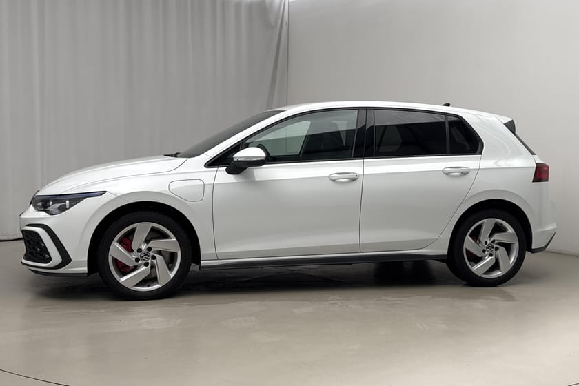 Bild 2 av Volkswagen Golf GTE VIII 1.4 5dr (245hk)